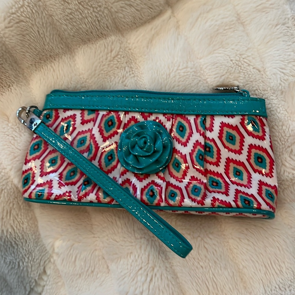 RETIRED: Vera Bradley southwestern wristlet